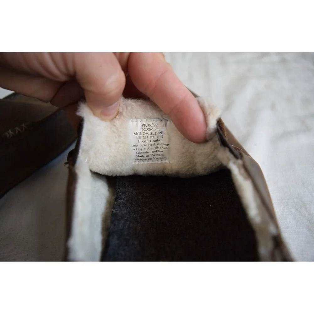 OluKai Moloa Slipper 9 Dark Wood Leather Shearling Mens Moccasin 10252-6363